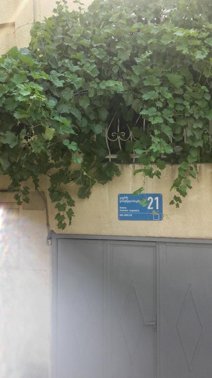 Домик У Реки Куры Tbilisi Eksteriør billede